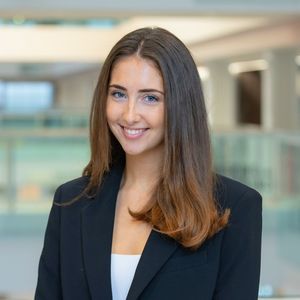 Meet your Posher, Nina